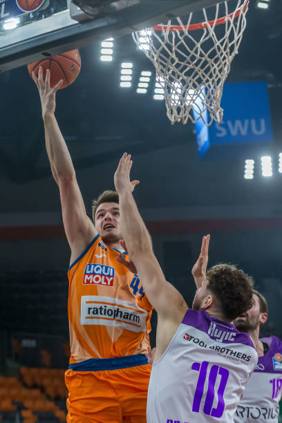 能够迅速打 能够迅速打